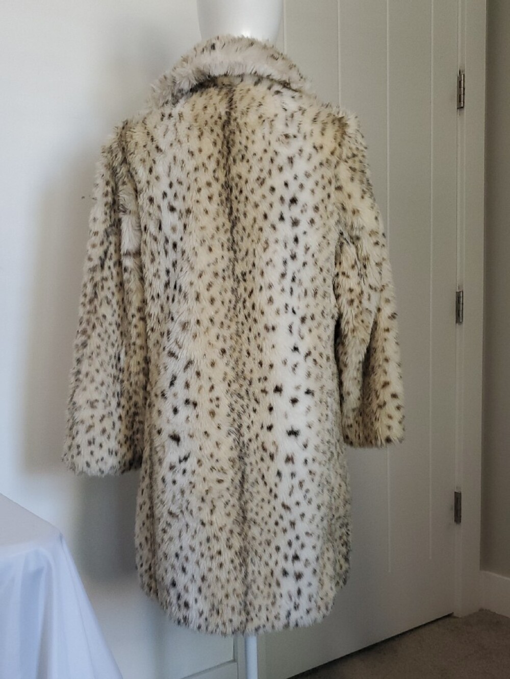 Tissavel of France Cream Spotted Teddy Coat - Picture 2 of 3